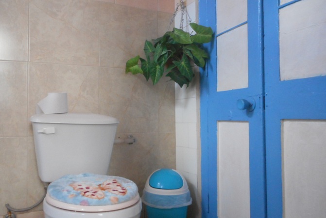 'Bathroom 4' 